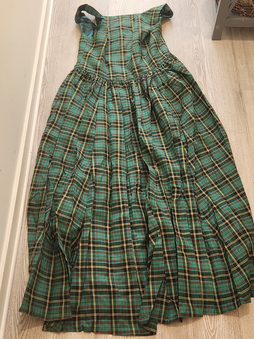 Green Plaid Sleeveless Maxi Dress